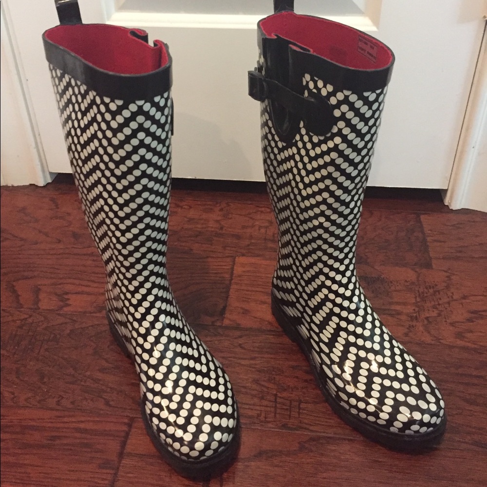 Rain Boots - women’s size 6